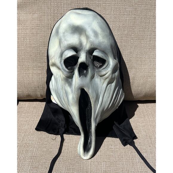 VINTAGE 1995 Halloween SCREAM face Ghoul Mask Paper Magic Group Hooded Classic - Picture 2 of 8